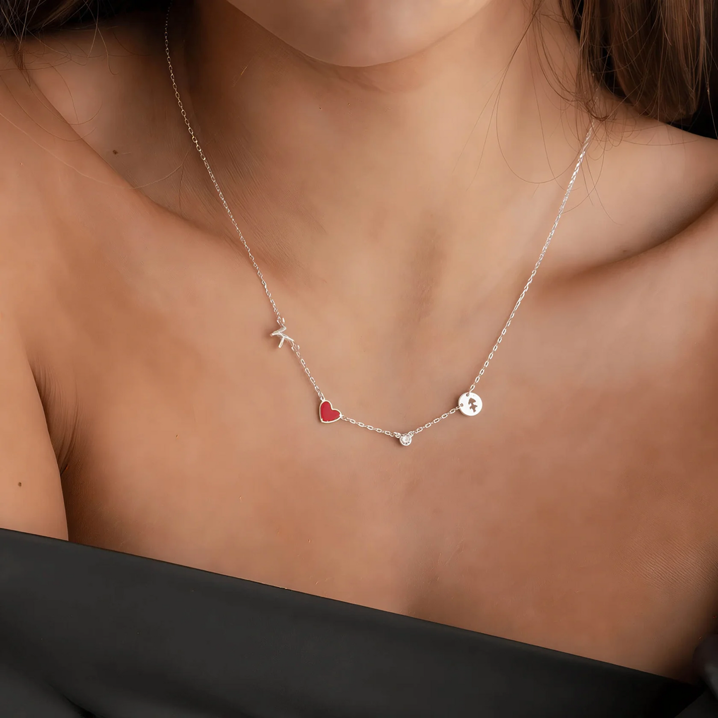 Collar Inicial con Corazón, Piedra y Zodíaco